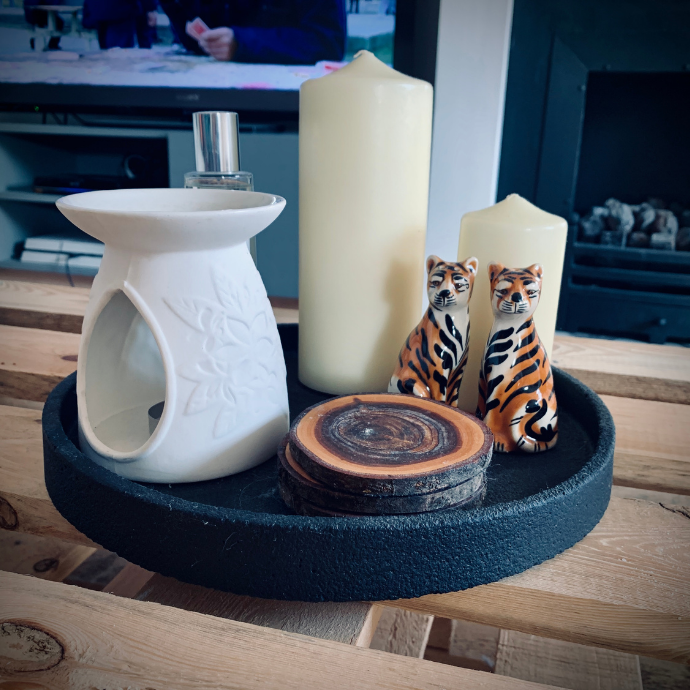 how to style a decorative try (4)